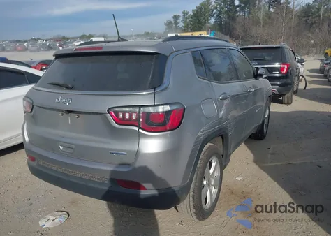 2019 Jeep Compass Altitude Fwd/Latitude Fwd/Sun And Wheel Fwd z USA, uszkodzony, nr VIN 3C4NJCBBXKC699873